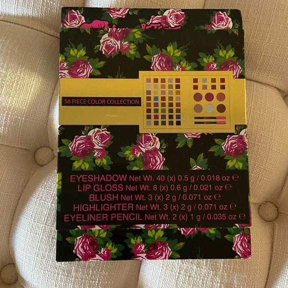 Betsey Johnson Makeup Luv Betsy Cosmetics 56 Piece Color